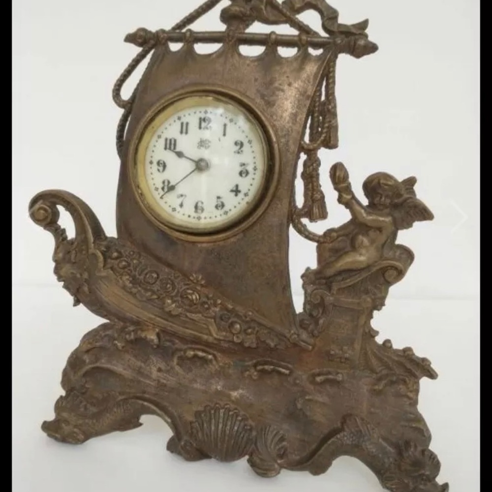 Antique 1890 Jennings Brothers Cherub Mantle Clock